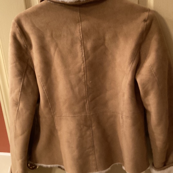 Loft short coat with faux suede. Size XS. Coat’s condition is like new - Picture 3 of 4